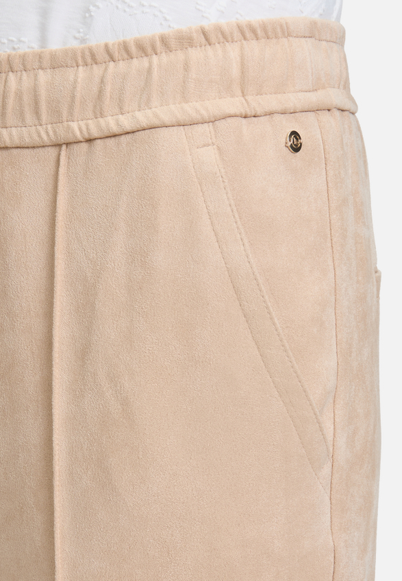 Schlupfhose mit Biesen / Detailbild