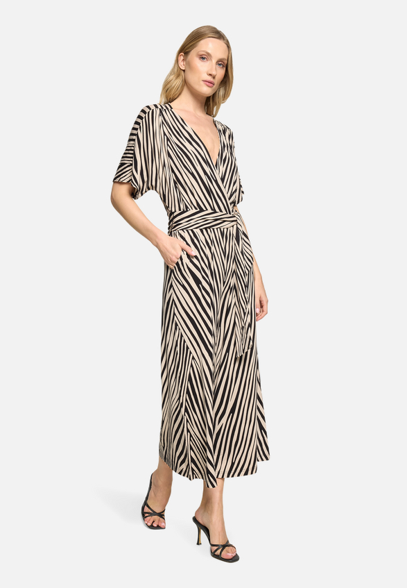 Jumpsuit mit Zebra-Print / Modellfoto Vorderseite (Outfit)