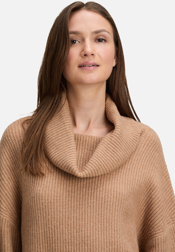 Strickpullover mit Kragen / Detailbild