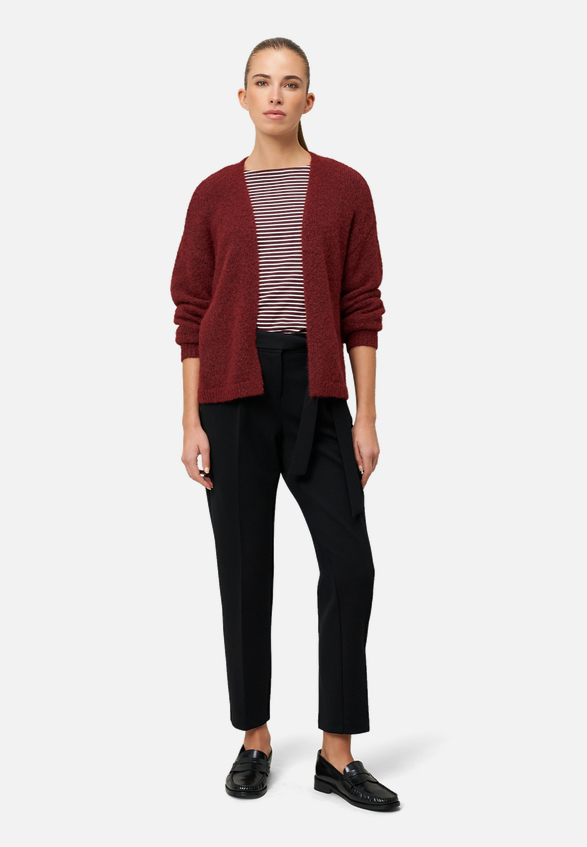 Cardigan offener Style / Modellfoto Vorderseite (Outfit)