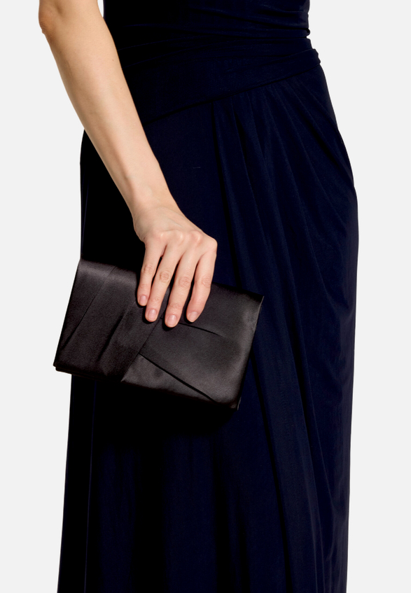 Clutch-Tasche unifarben / Modellfoto Rückseite