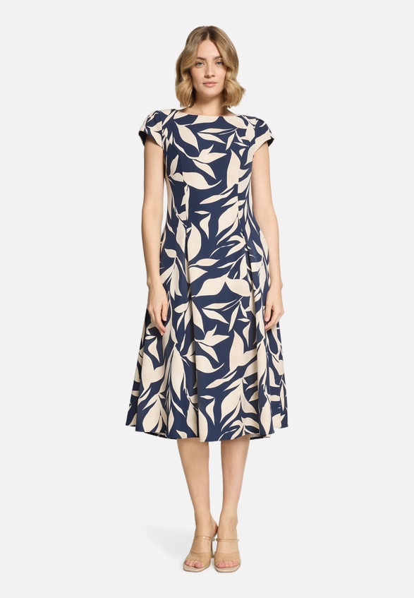 Cocktailkleid mit Aufdruck / Modellfoto Vorderseite