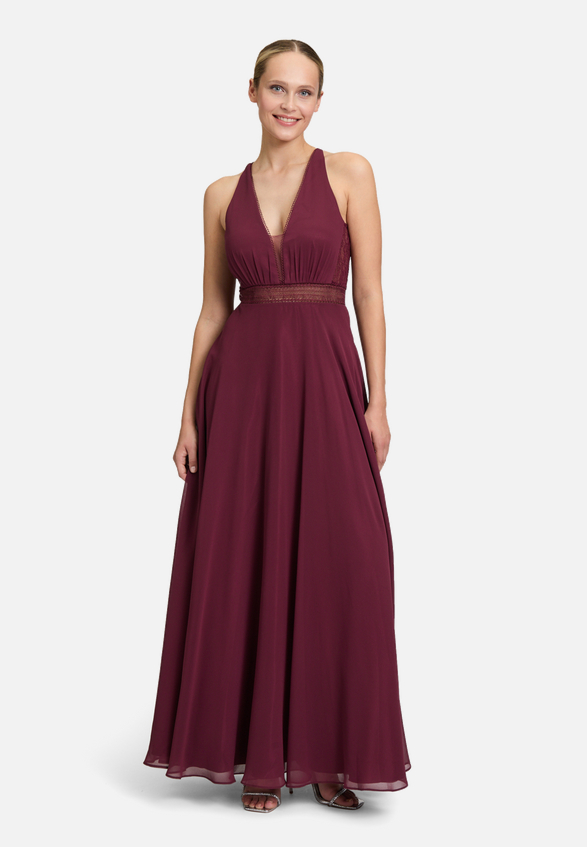 Abendkleid mit Spitze / Modellfoto Vorderseite