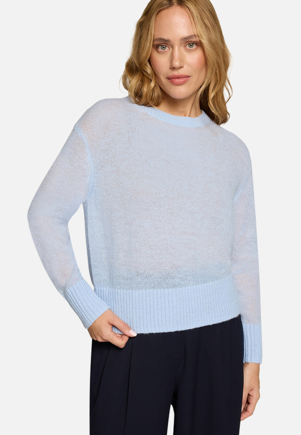 Pullover mit Alpakawolle / Modellfoto Vorderseite
