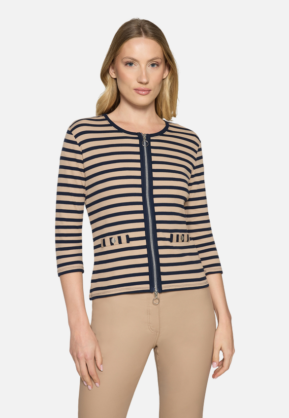 Shirtjacke mit Rippenstruktur / Modellfoto Vorderseite