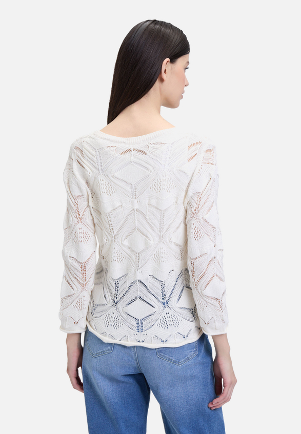 Strickpullover mit Rundhalsausschnitt / Modellfoto Rückseite