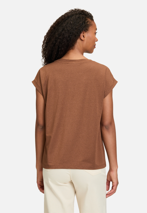Casual-Shirt mit Perlen / Modellfoto Rückseite