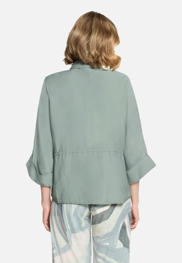 Blusenjacke mit Tunnelzug / Modellfoto Rückseite
