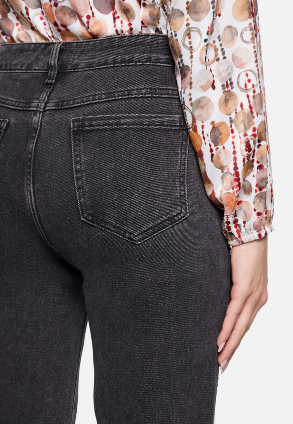Stretch-Jeans mit Strass / Detailbild