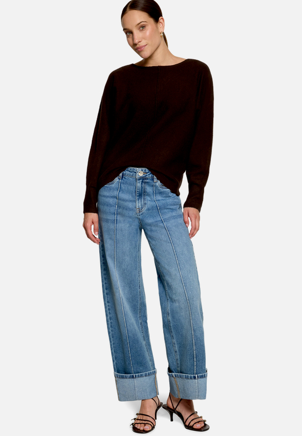 Flared Jeans  mit breitem Umschlag Style Witney 32 Inch  / Modellfoto Vorderseite (Outfit)