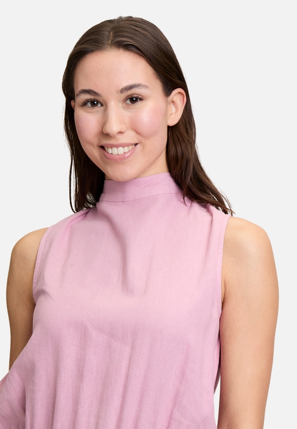 Jumpsuit mit hohem Kragen / Detailbild