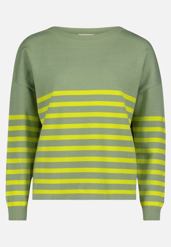 Strickpullover mit U-Boot-Ausschnitt / Vorderseite