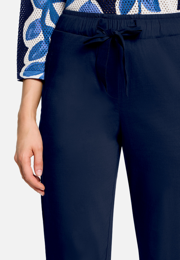Casual-Hose mit elastischem Bund / Detailbild