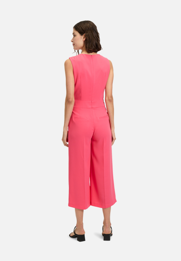 Jumpsuit ohne Arm / Modellfoto Rückseite
