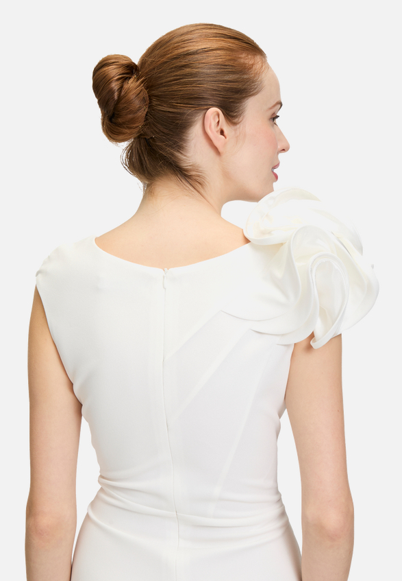 Abendkleid figurbetont / Detailbild