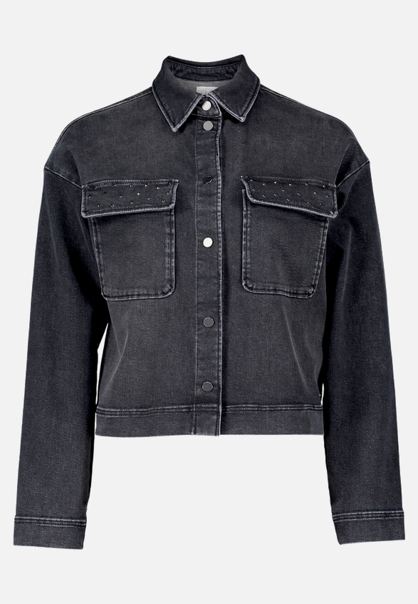 Jeansjacke mit aufgesetzten Taschen / Vorderseite