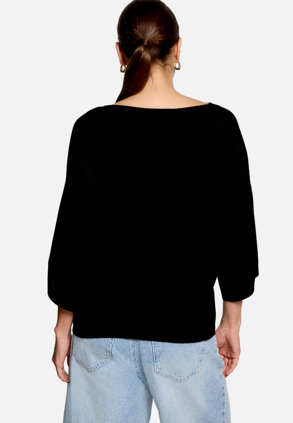 Pullover  mit Fledermausärmeln / Modellfoto Rückseite