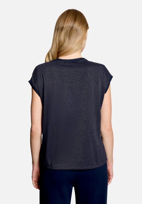 Print-Shirt  mit Tunnelzug  / Modellfoto Rückseite