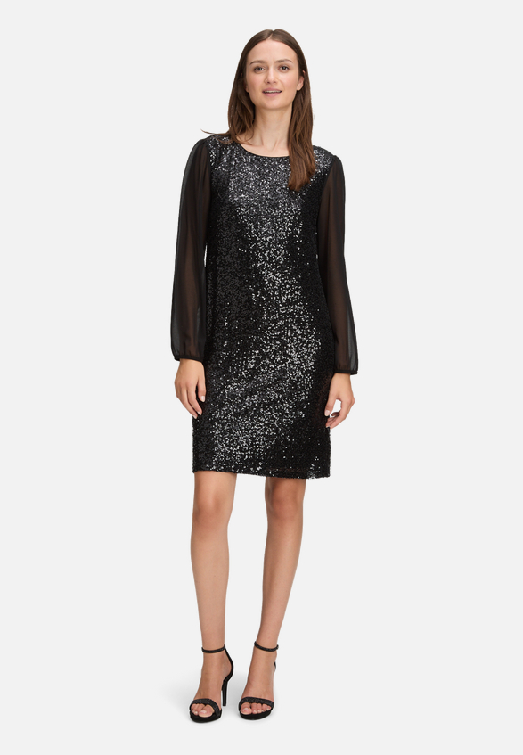 Partykleid mit Pailletten / Modellfoto Vorderseite (Outfit)