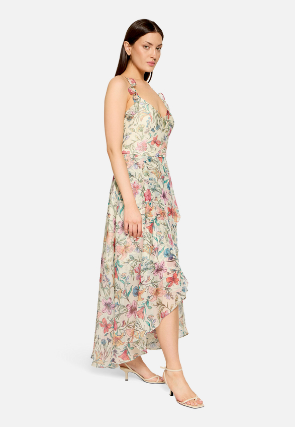 Abendkleid mit Volant / Modellfoto Vorderseite (Outfit)