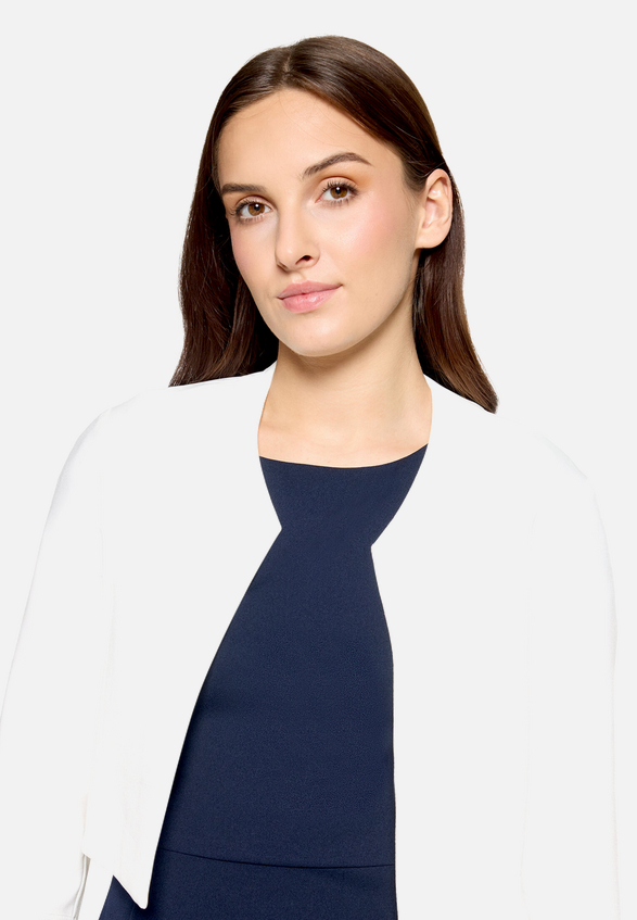 Bolero-Jacke figurbetont / Detailbild