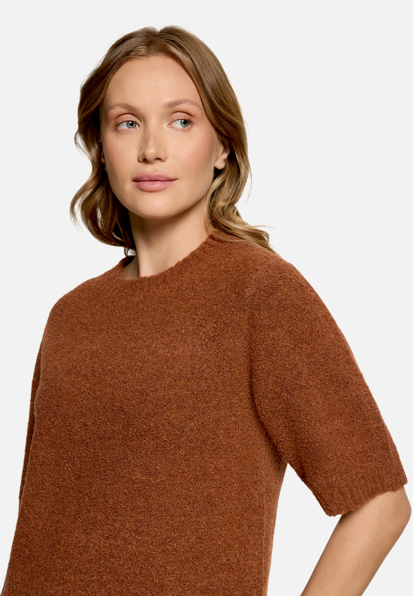 Strickpullover mit Rundhalsausschnitt / Detailbild