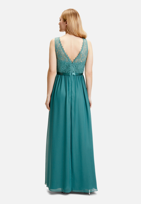 Cocktailkleid mit Spitze / Modellfoto Rückseite