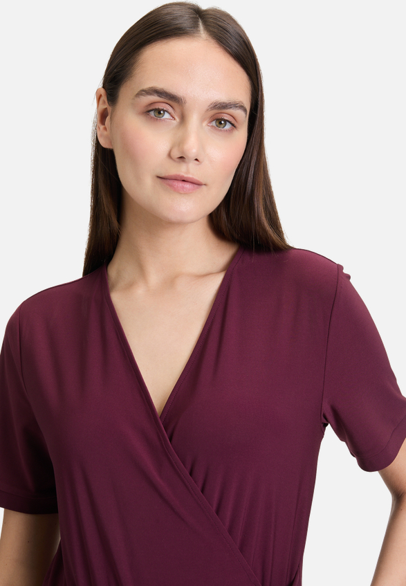 Jumpsuit mit Bindegürtel / Detailbild