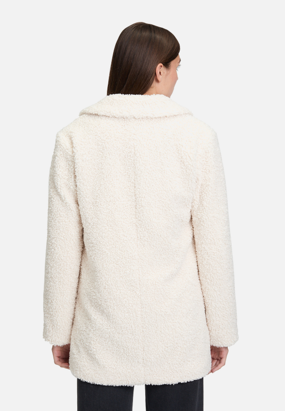 Plüschjacke mit Reverskragen / Modellfoto Rückseite