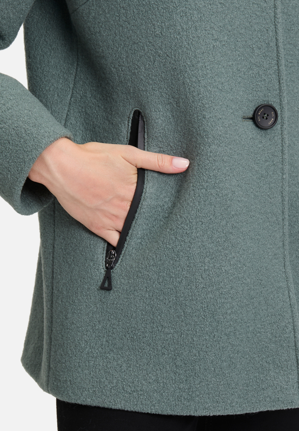 Wolljacke mit Kapuze / Detailbild