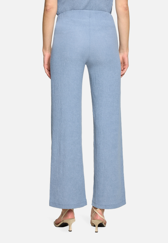 Casual-Hose mit weitem Bein / Modellfoto Rückseite