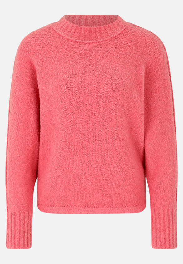 Strickpullover mit Fledermausärmeln / Vorderseite