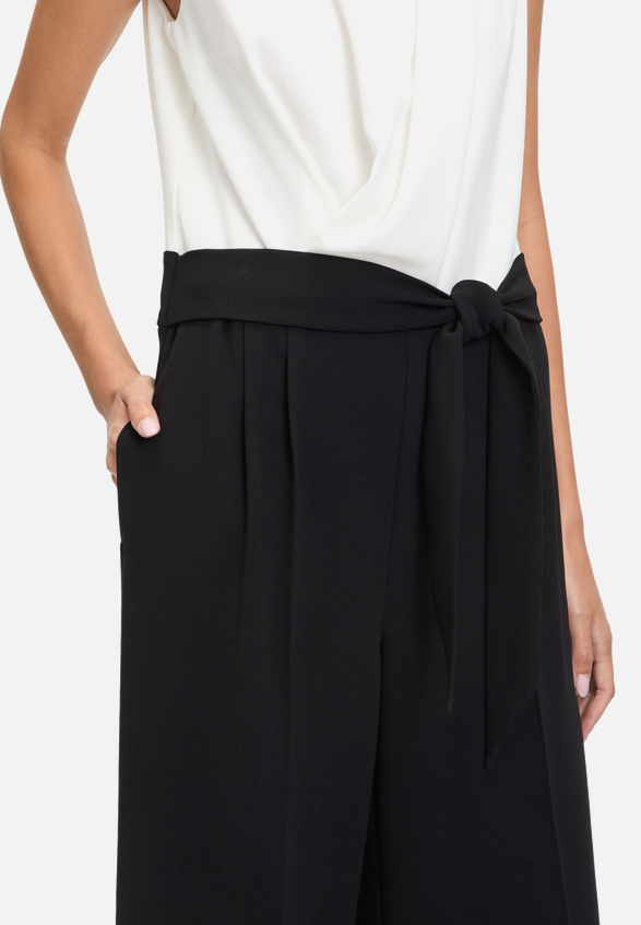 Jumpsuit ohne Arm / Detailbild