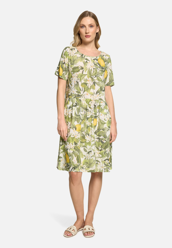 Casual-Kleid mit Eingrifftaschen / Modellfoto Vorderseite