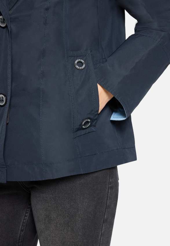 Übergangsjacke mit abnehmbarem Westenteil / Detailbild