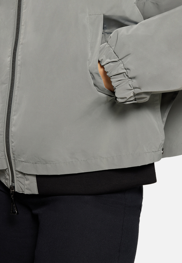 Sommerjacke mit Kapuze / Detailbild