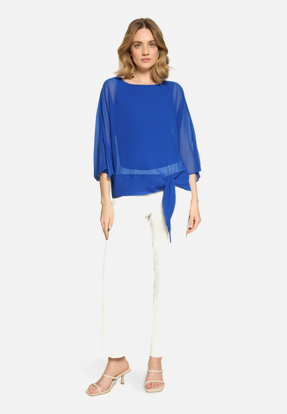 Chiffonbluse unifarben / Modellfoto Vorderseite (Outfit)
