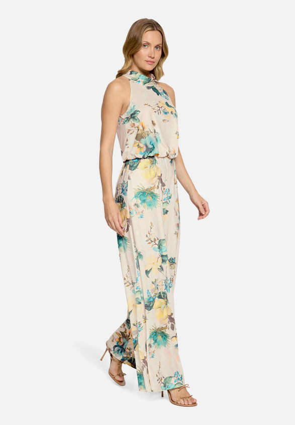 Jumpsuit mit Blumenprint / Modellfoto Vorderseite (Outfit)