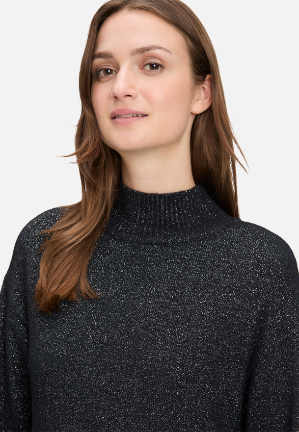 Strickpullover mit Lurexfaden / Detailbild