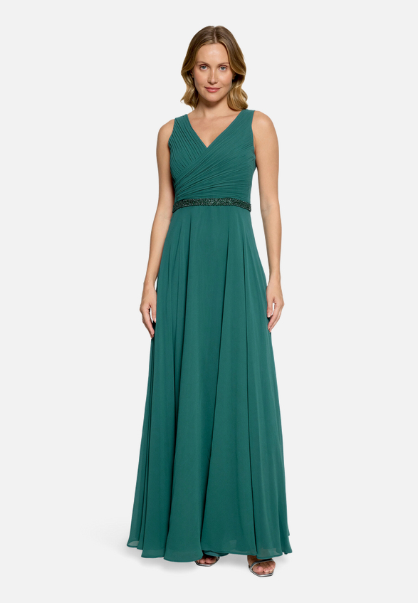 Abendkleid mit Plissee / Modellfoto Vorderseite