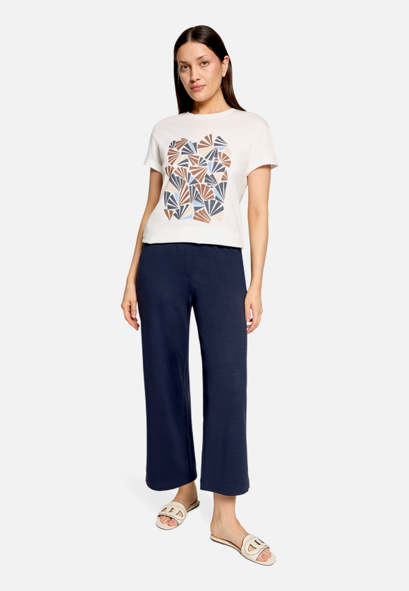 Culotte mit elastischem Bund / Modellfoto Vorderseite (Outfit)