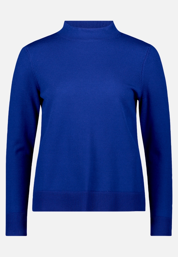 Basic-Strickpullover mit Stehkragen / Vorderseite