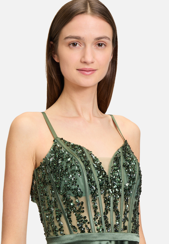 Abendkleid mit Stickerei / Detailbild