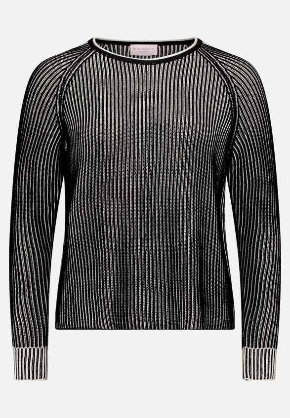 Grobstrick-Pullover mit Rippenstruktur / Vorderseite