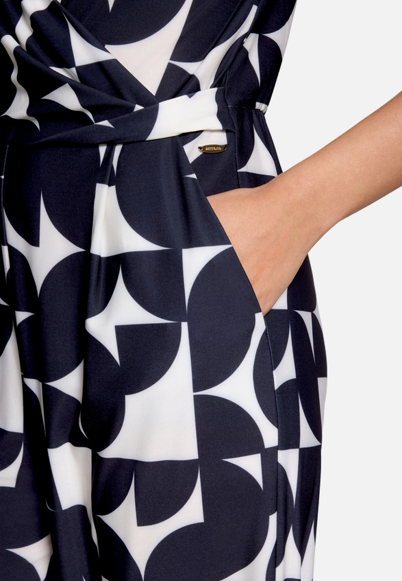 Jumpsuit kurzarm / Detailbild
