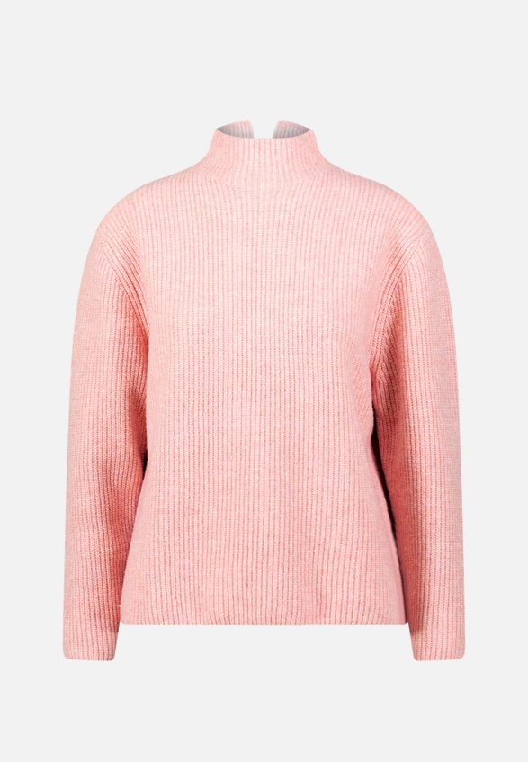 Strickpullover mit Stehkragen / Vorderseite