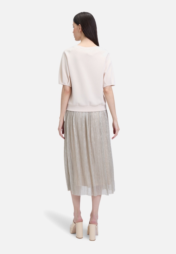 Midikleid 2er Set / Modellfoto Rückseite