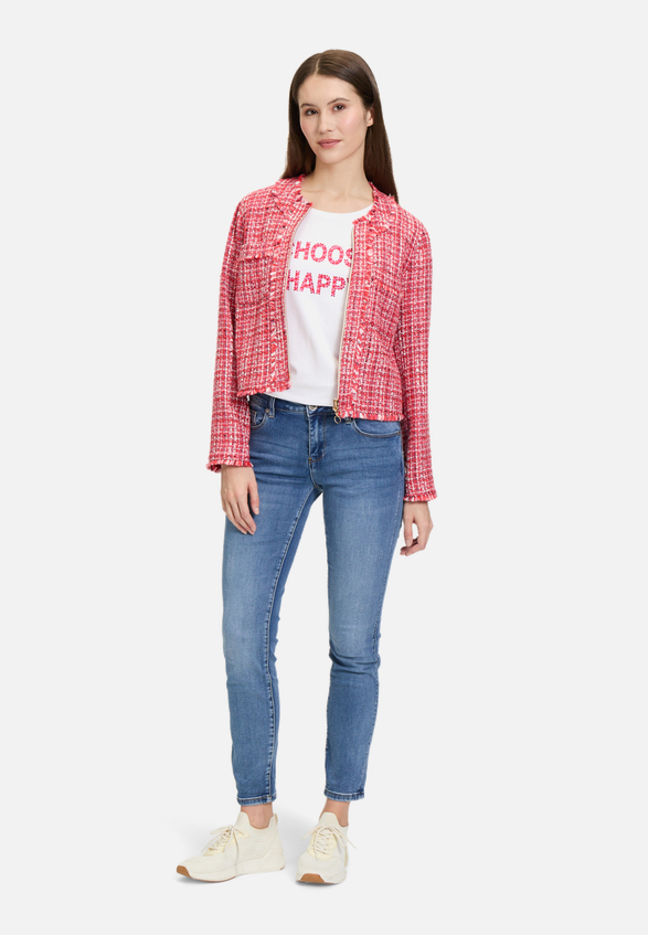 Blazer-Jacke mit Fransen / Modellfoto Vorderseite (Outfit)