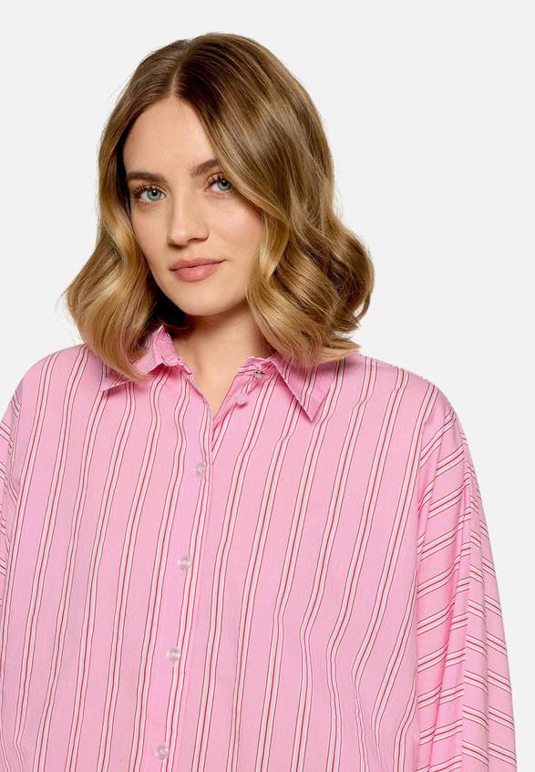 Oversize-Bluse mit Streifen / Detailbild
