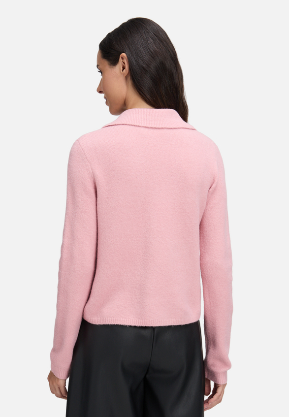 Strick-Cardigan mit Reverskragen / Modellfoto Rückseite